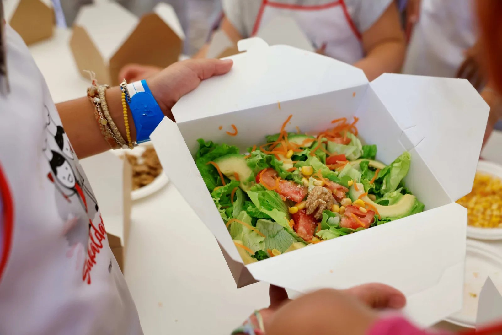 Gastrotxiki empezó por la ensalada: quedan dos talleres de cocina infantil en el Arenal, el miércoles y el viernes