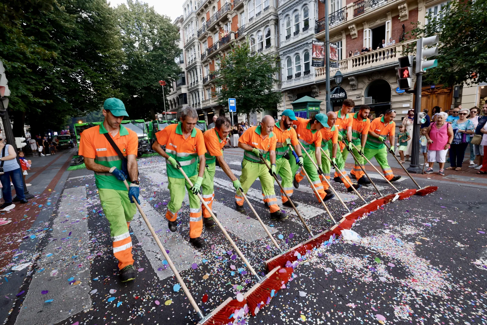 Unas 620 personas mantienen limpia Bilbao durante Aste Nagusia