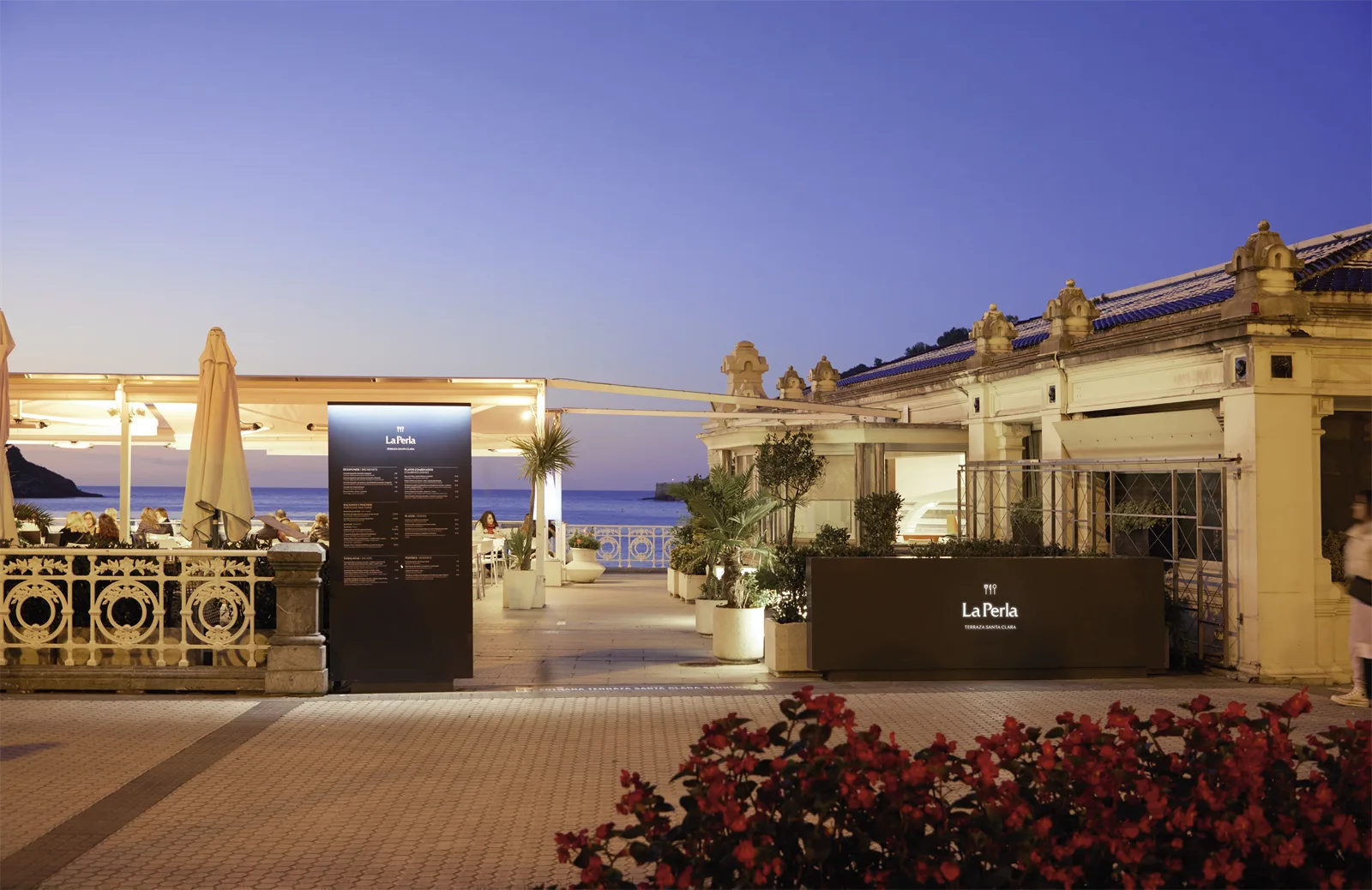 Restaurante y terrazas La Perla