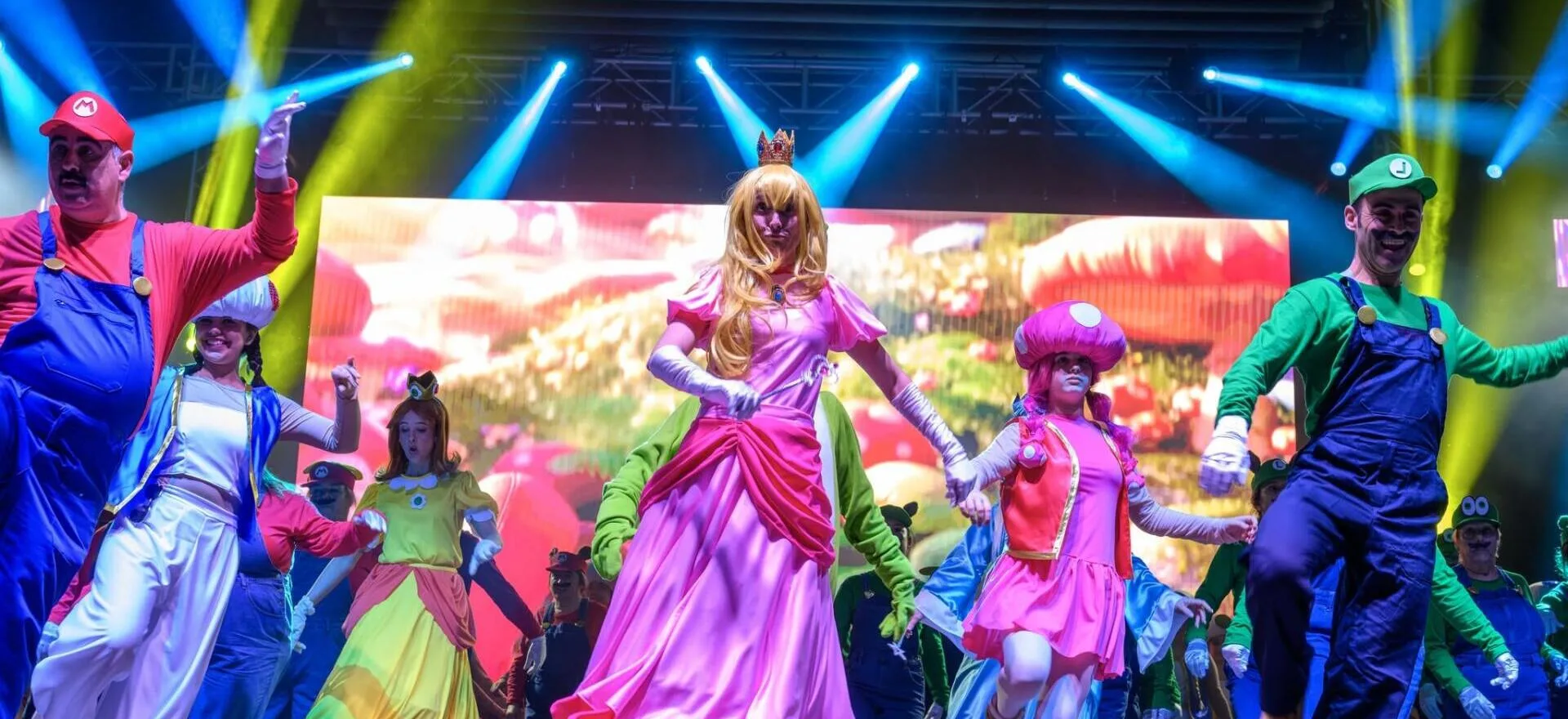 Pequegrande: 'Modo multijugador', un show musical con Latin Dance | Semana Grande 2026 de Santander