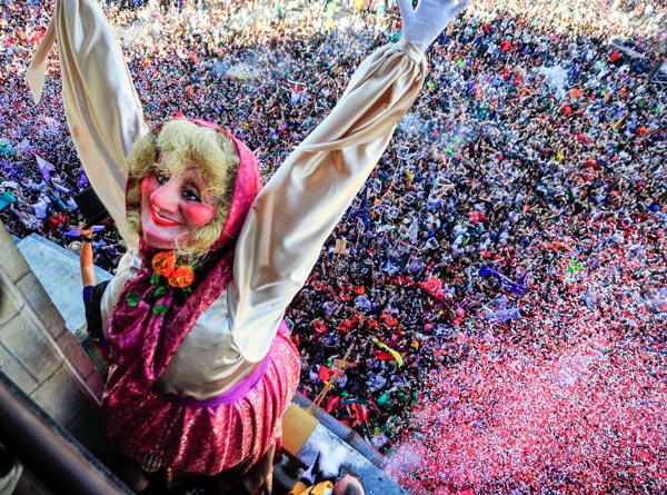 Visita del CIRCO y MARIJAIA