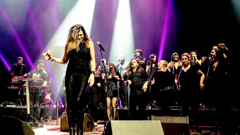 Rebeca rods & Black light Gospel