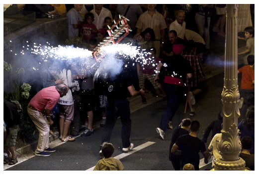Encierro de toros de fuego