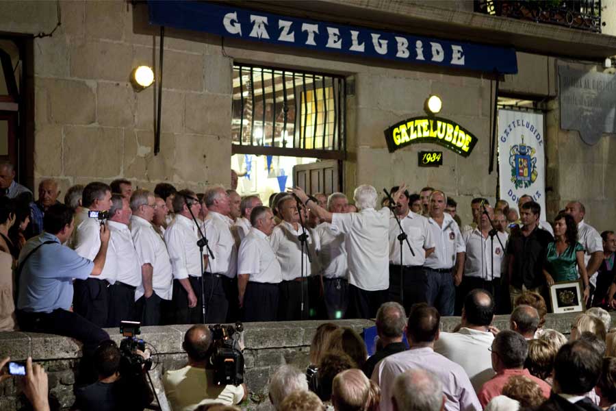 ¡¡Festara!! Coro de Gaztelubide