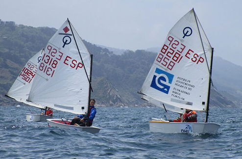 Regata de vela crucero