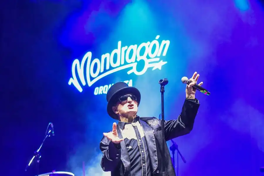 La Orquesta Mondragón