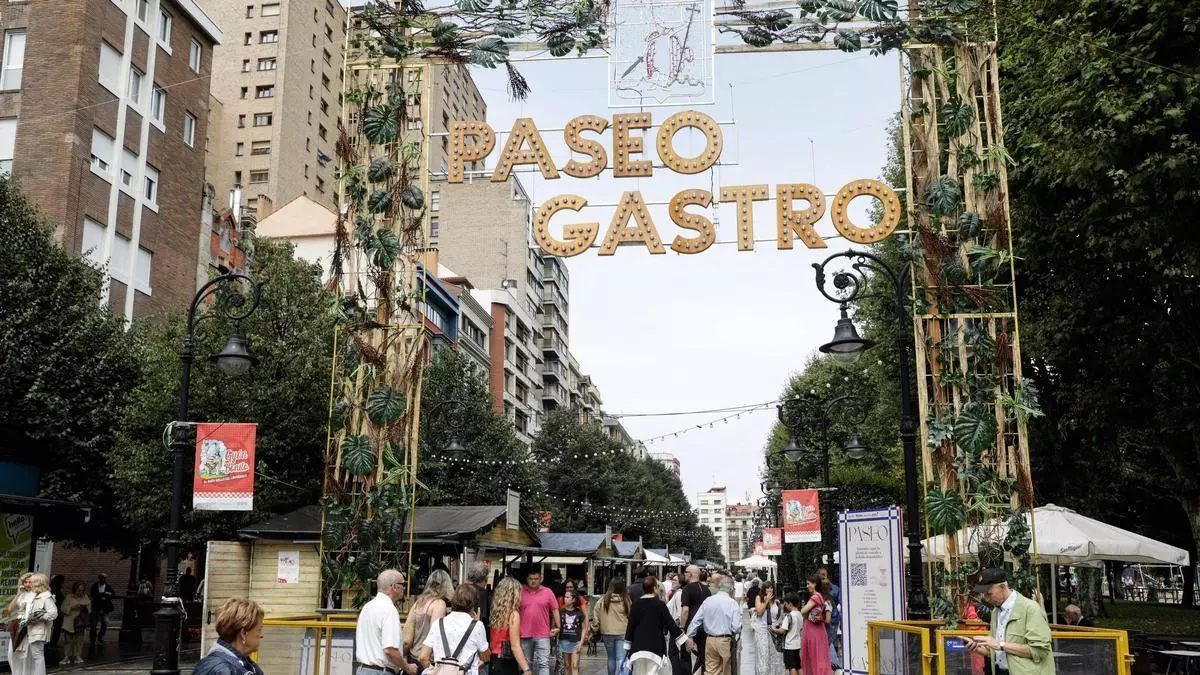Gijón repetirá el Paseo Gastro en la Semana Grande con 22 casetas