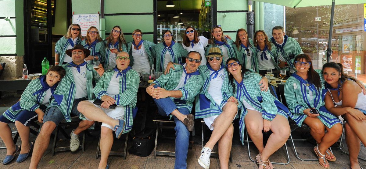 Peña «La Panderetuca» – Grupo Velarde