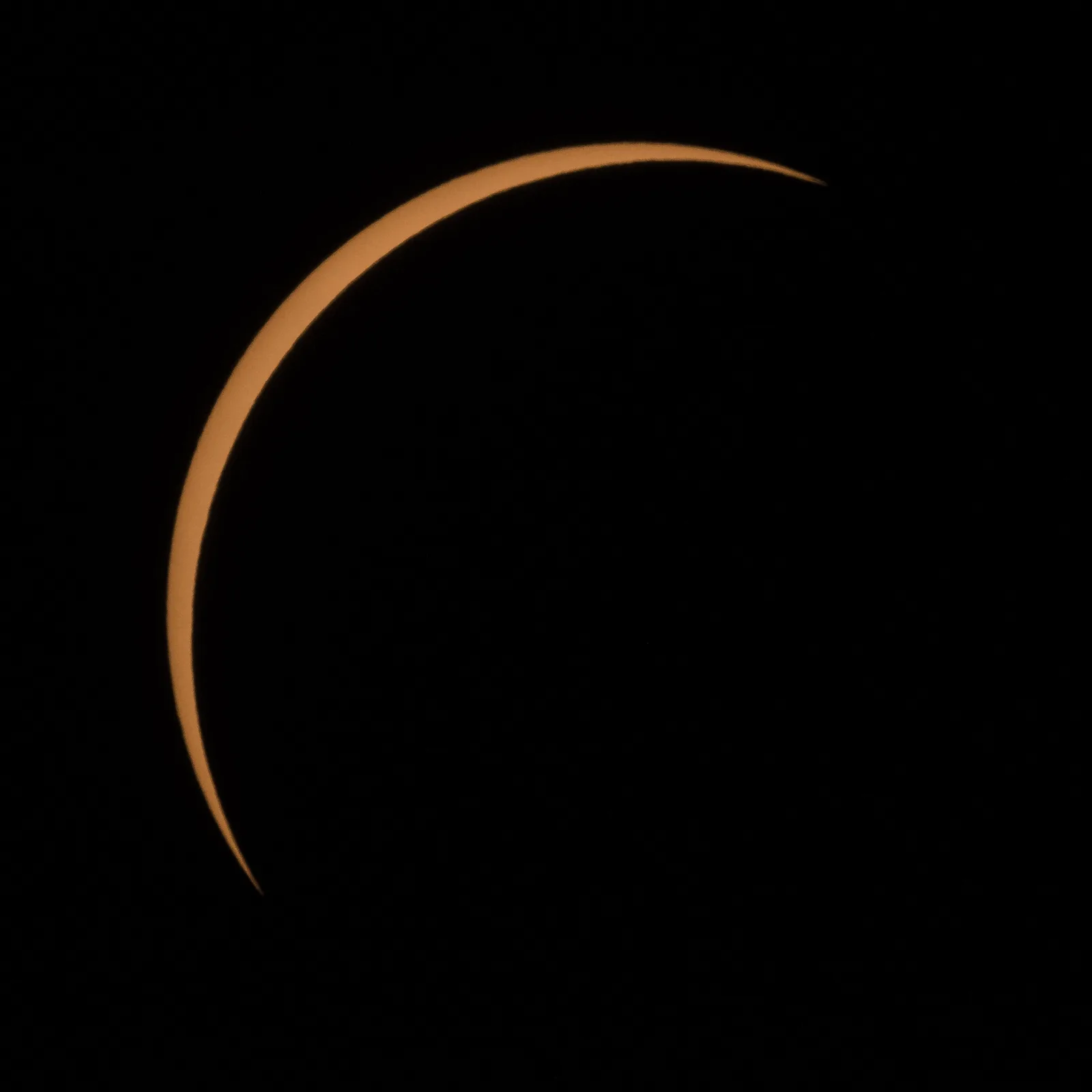 Zarautz se queda a las puertas de la totalidad del eclipse, dos días antes de su Aste Nagusia